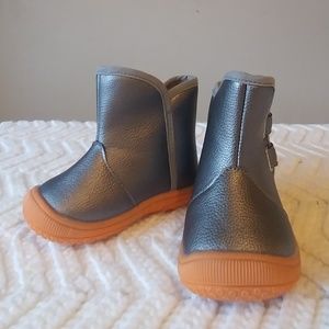 🙈Baby Boots ⭐LIKE NEW⭐